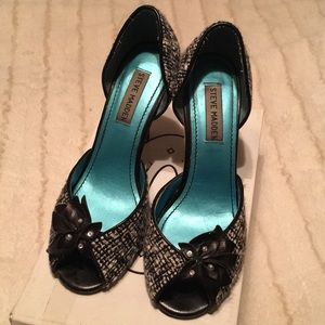 Steve Madden Black & White Tweed Heels; Size 6.5M